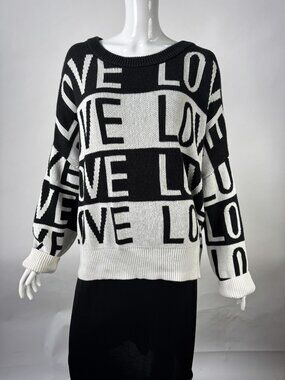 Soho New York & Co. Street Black & White Love Print Sweater L Cotton Blend